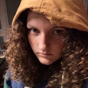 Meet your Posher, Brielle